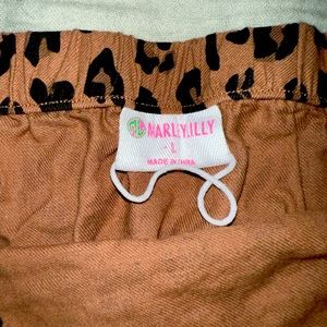 Marley Lilly Cheetah print pencil skirt!